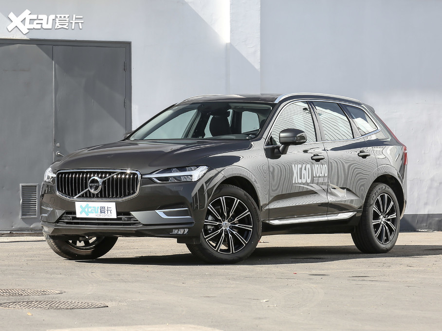 2021款沃尔沃xc60t4 智行豪华版