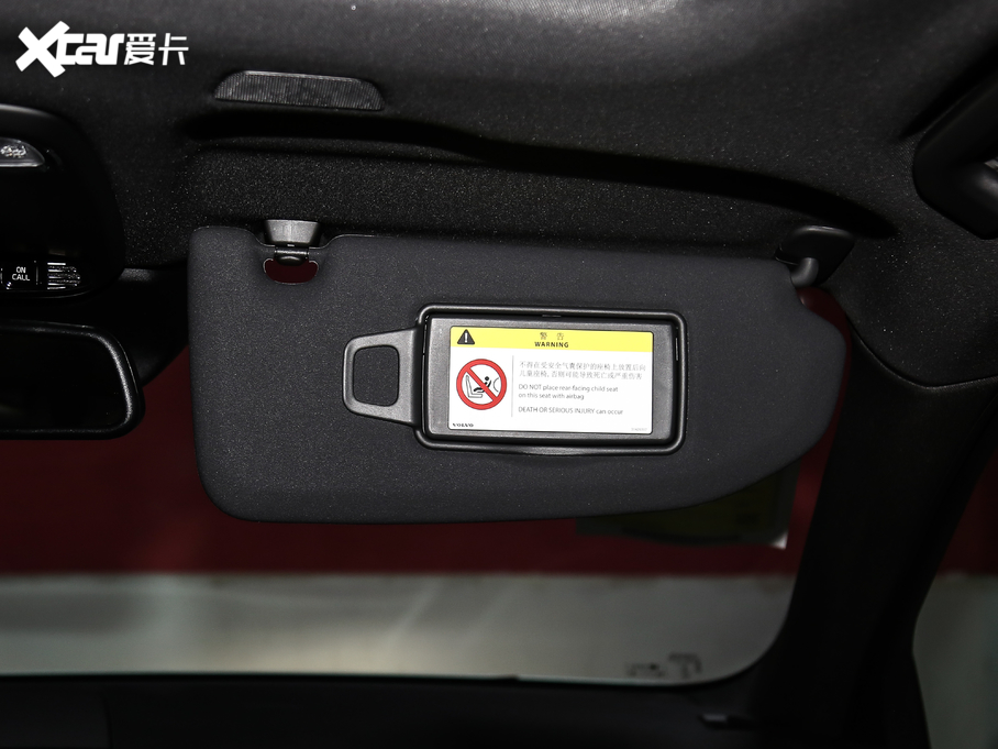 2021֠XC60 T5 (q)ݺA