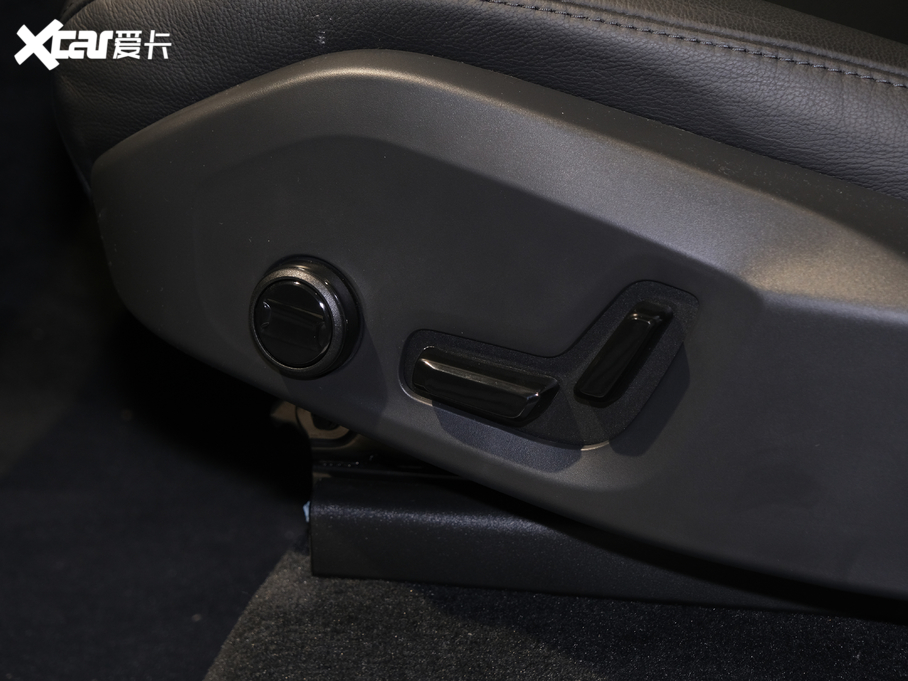 2021֠XC60 T5 (q)\Ӱ