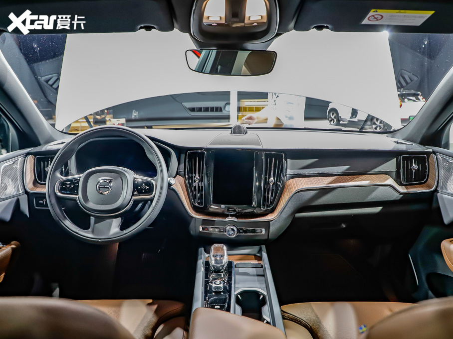 2021֠XC60 ¿ 