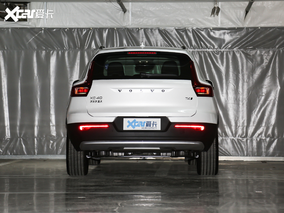 2021֠XC40 T4 hA