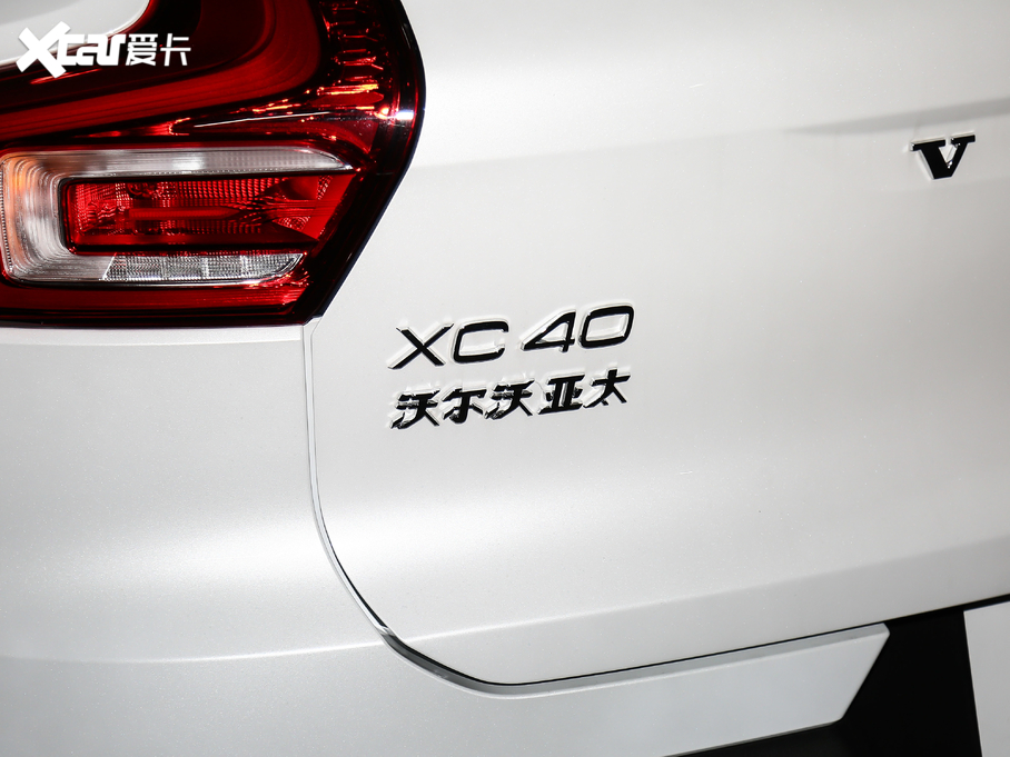 2021֠XC40 T4 hA