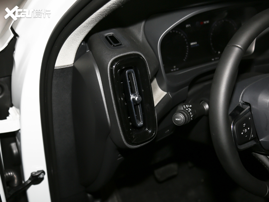 2021֠XC40 T4 (q)h(yun)A