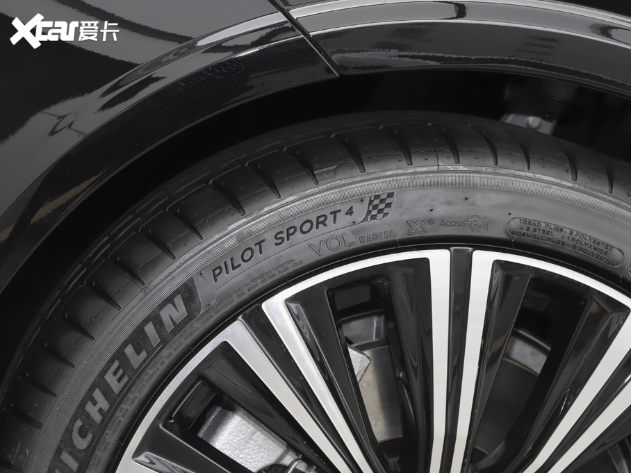 2021֠S90Դ T8 E źA