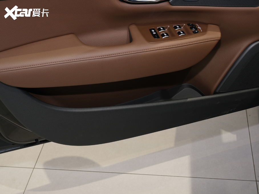 2021֠S90Դ T8 E ݺA