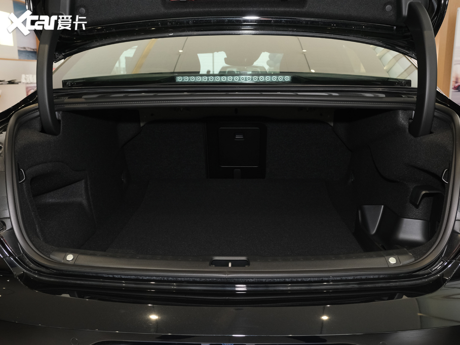 2021֠S90Դ T8 E ݺA