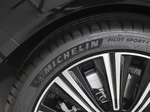 2021T8 E(q) źA (x)(ji)^