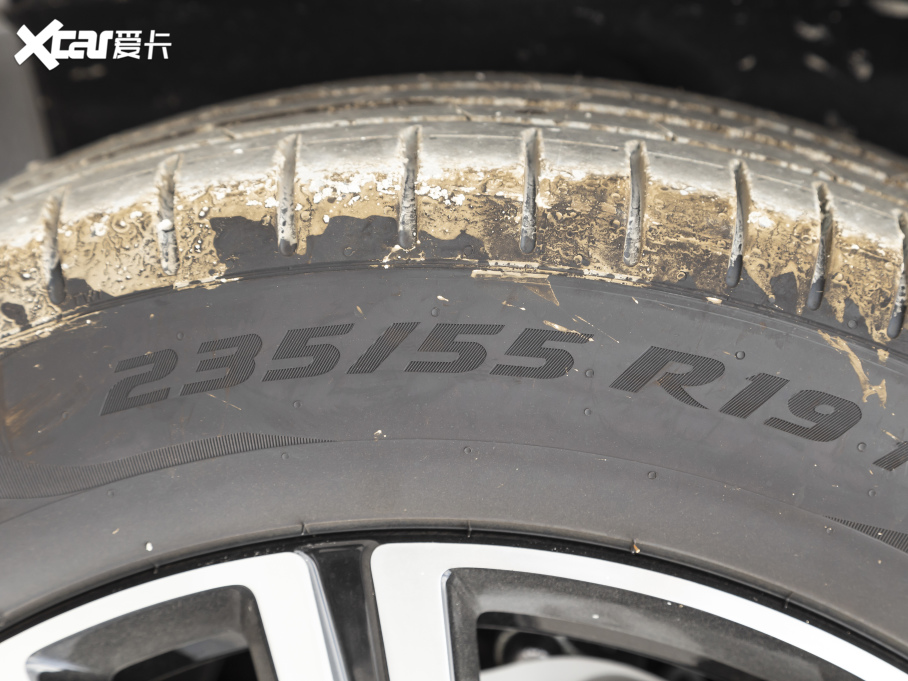 2022֠XC60 B5 (q)h(yun)A