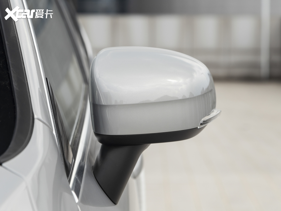 2022���֠���XC60 B5 ���(q��)���ݺ��A��