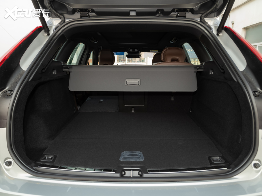 2022֠XC60Դ T8 (q)hA