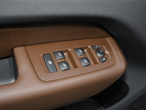 2022T8 늻 LmhA {܇ƅ^	