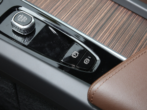 2022T8 늻 LmźA v܇Ƅ