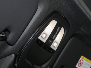 2022T8 늻 LmźA п؅^