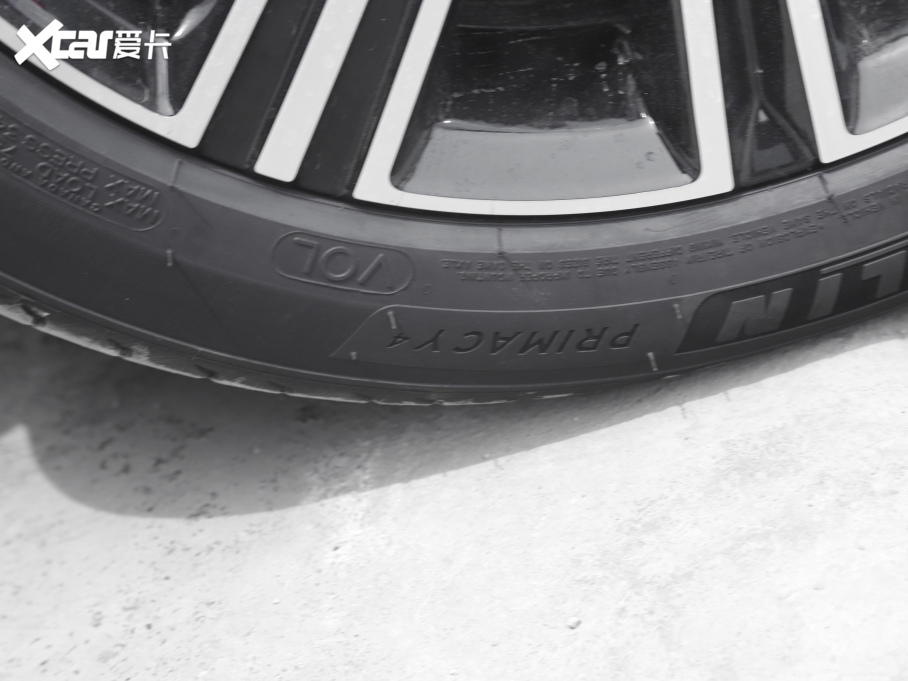 2022���֠���S60 B4 ���h���A��