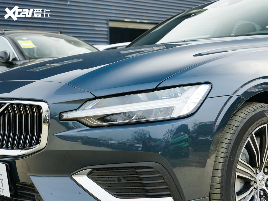 2022֠S60Դ T8 E(q) (q)ݺA