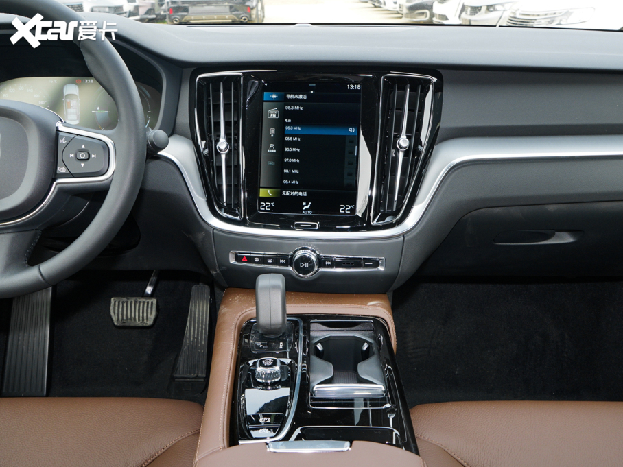 2022֠S60Դ T8 E(q)(dng) (q)ݺA