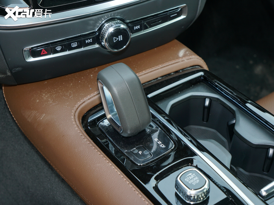 2022֠S60Դ T8 E(q)(dng) (q)ݺA