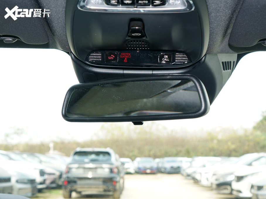 2022֠S60Դ T8 E ݺA