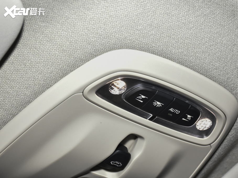 2022֠XC40 T4 (q)h(yun)A