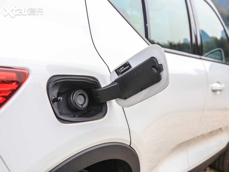 2022֠XC40 T4 (q)Еr(sh)а