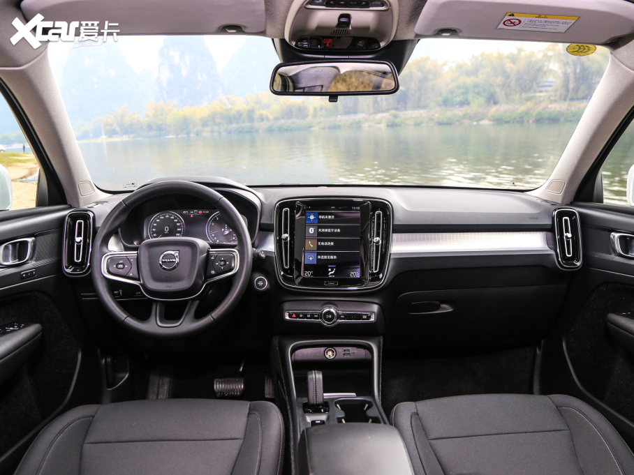 2022֠XC40 T4 (q)Еrа