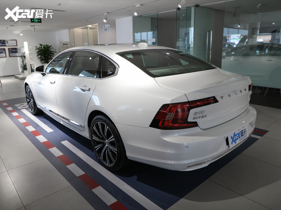 2022֠S90Դ T8 E(q) ݺA