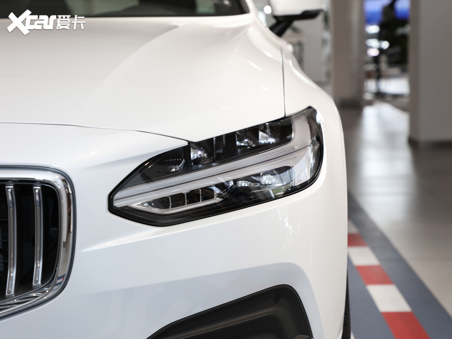 2022֠S90Դ T8 E ݺA