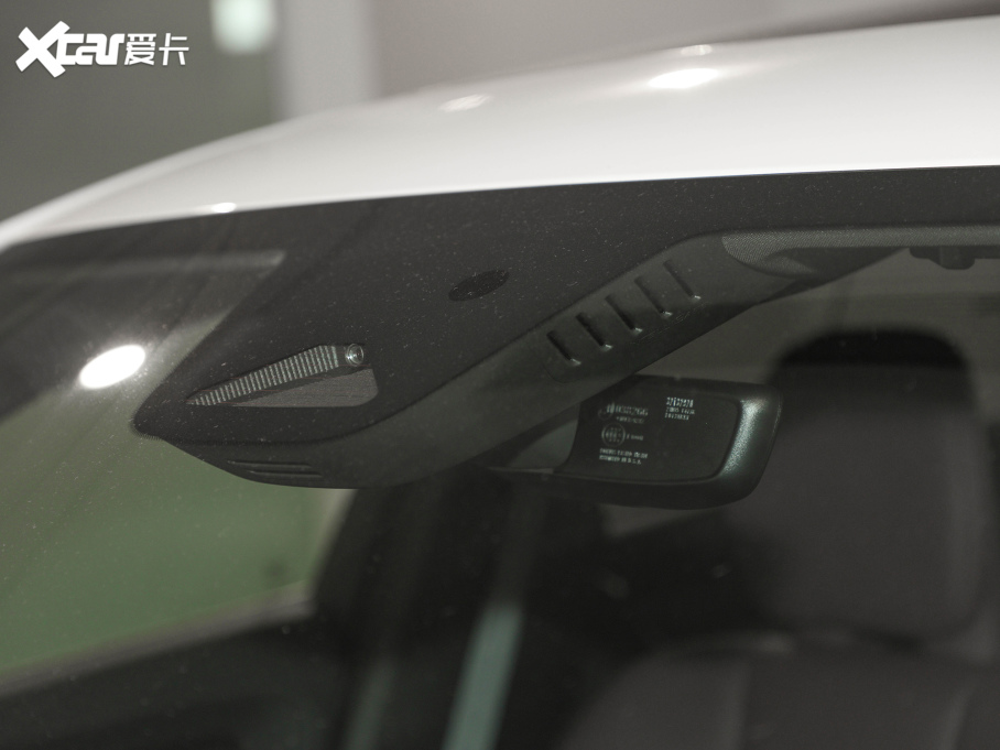 2022֠S90Դ T8 E ݺA