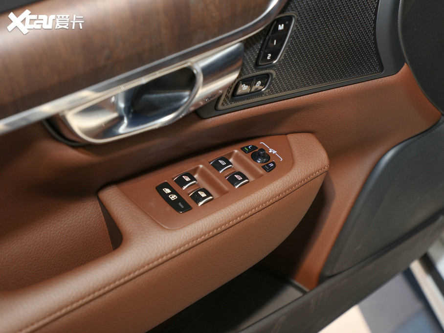 2022֠S90Դ T8 E ݺA