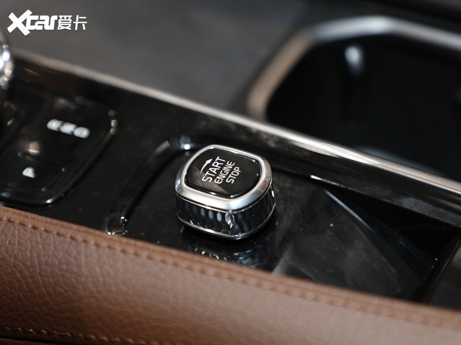 2022֠S90Դ T8 E ݺA