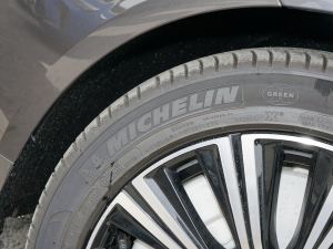 2022T8 E(q) ݺA ݆̥Ʒ