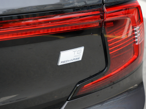 2022T8 E(q) ݺA (x)(ji)^