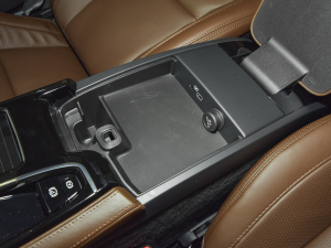 2022Ŀ T8 E(q)(dng) źA g