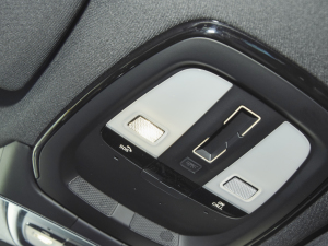 2022Ŀ T8 E źA п؅^