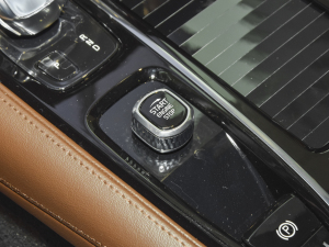 2022Ŀ T8 E źA п؅^