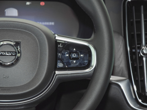 2022Ŀ T8 E źA п؅^