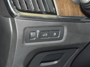 2022Ŀ T8 E źA п؅^(q)