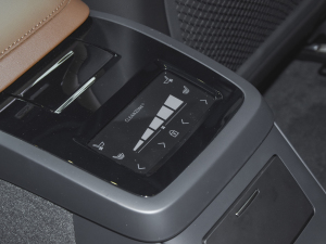 2022Ŀ T8 E źA п؅^(q)