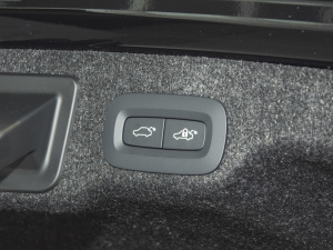 2022Ŀ T8 E(q)(dng) źA g