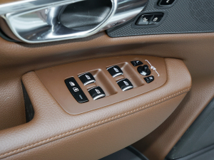 2022Ŀ T8 E(q)(dng) ݺA {܇ƅ^(q)	