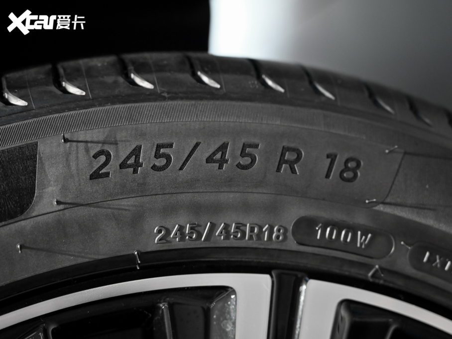 2022���֠���S90 B5 ���ݺ��A��