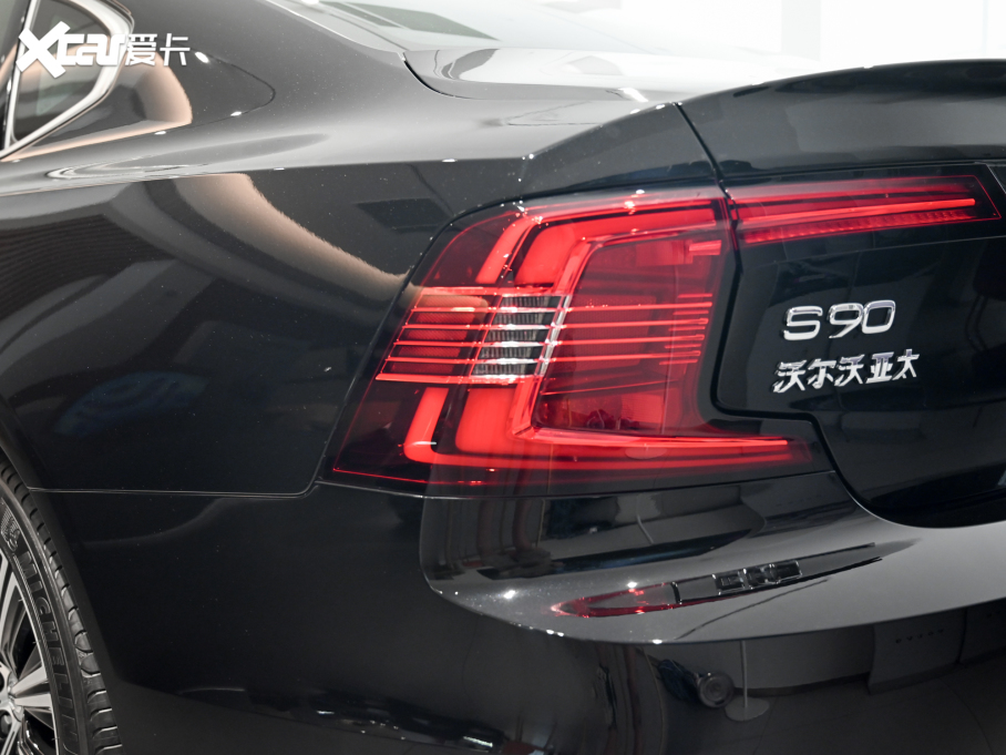 2022֠S90 B5 ݺA