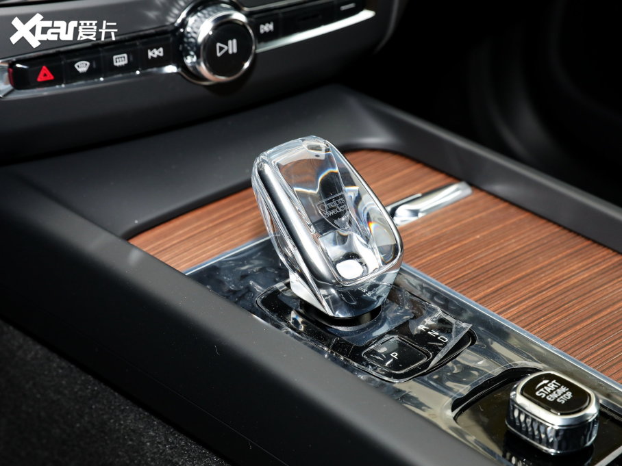 2023֠XC60Դ T8 늻 LmhA