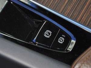 2023T8 늻(dng) L(zhng)m(x)(q)h(yun)A v܇Ƅ(dng)