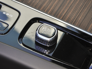 2023T8 늻 LmhA п؅^