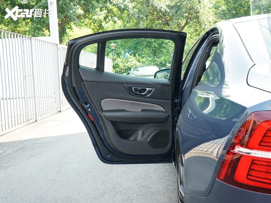 2023֠S60Դ T8 Lm\Ӱ