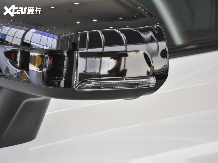 2023���֠���XC60 B5 ������h�\�Ӱ�