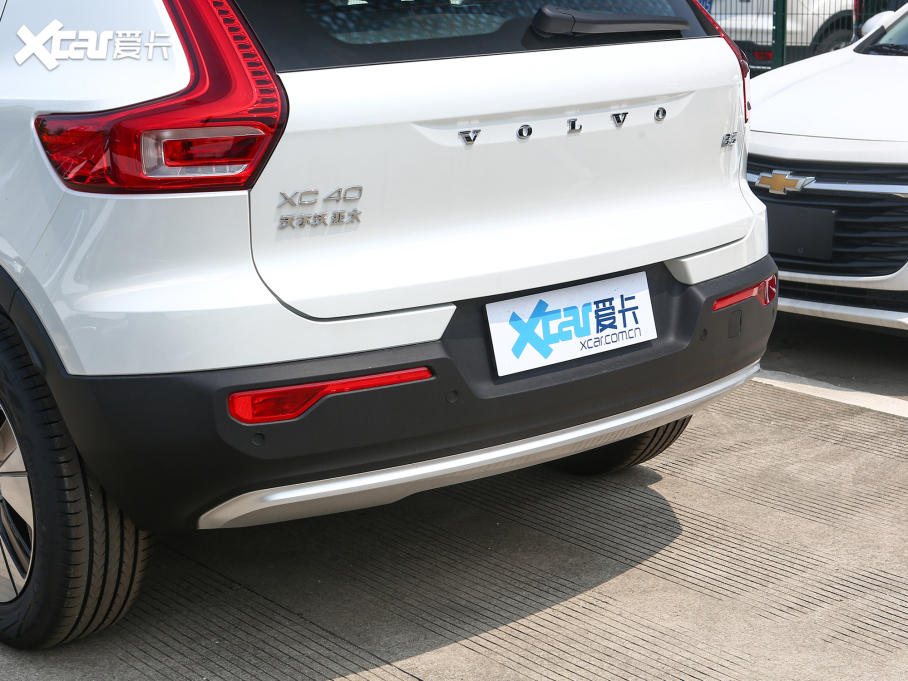 2023֠XC40 B3 hA