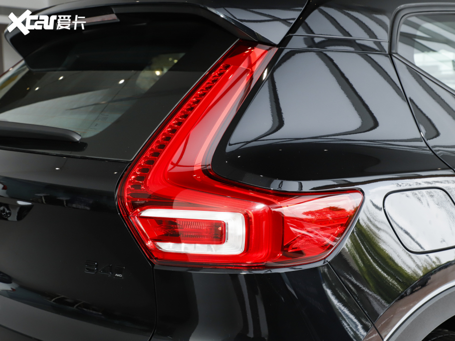 2024֠XC40 B4 hOҹڰ