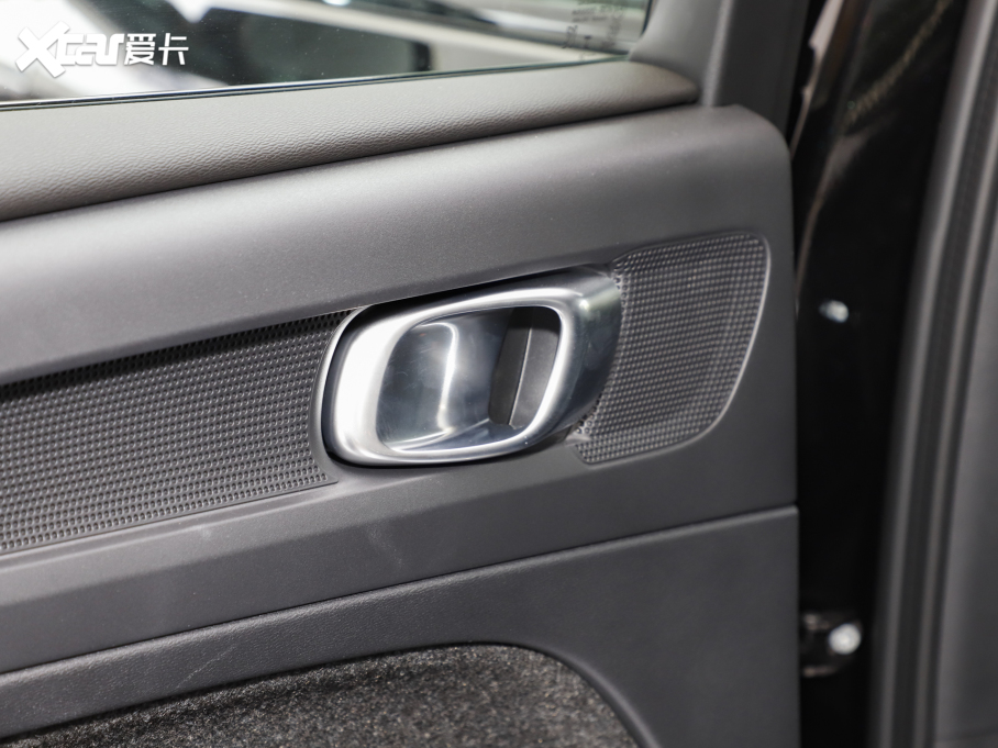 2024֠XC40 B4 hOҹڰ